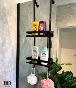 MD Creations ® – Doucherek Zonder Boren - Hangend Met Zuignappen Aan Douchewand – Douchebakje - Doucherek Haak - RVS - 74 X 25 X 10 Cm -Badkamerartikelen Winkel 1040x1200