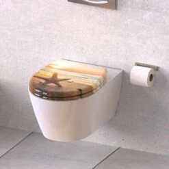 SCHÜTTE WC-Bril 82373 SEA STAR - Duroplast - Soft Close - Afklikbaar - RVS-Scharnieren - Decor - 3-zijdige Print -Badkamerartikelen Winkel 1200x1200 1341