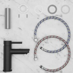 Wastafelkraan - Wastafel - Kraan - Badkamer - Zwart - Inclusief Aansluit Slangen -Badkamerartikelen Winkel 1200x1200 1526