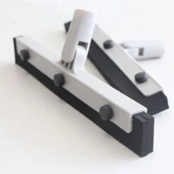 Chaton® Vloertrekker Lang Met Ophangsysteem - Afdraaibare Wisser - Douchewisser - Trekker Douche - Vloerwisser - Uitschuifbaar 70cm Tot 125cm -Badkamerartikelen Winkel 1200x1200 321