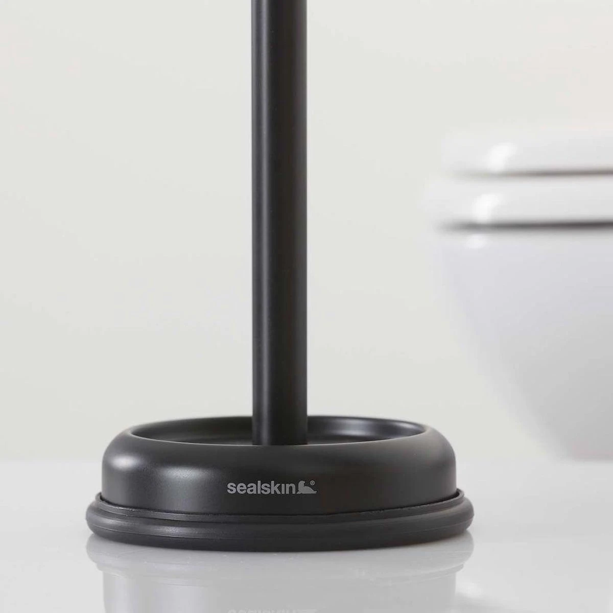 Sealskin Acero Reserverolhouder Vrijstaand - Zwart 2 Sealskin Acero Reserverolhouder Vrijstaand - Zwart - Afbeelding 2