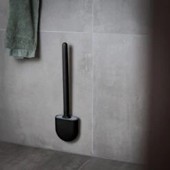 WC Borstel – Siliconen – Zwart – WC Borstel Met Houder – Vrijstaand – Hangend – WC Borstel En Houder – WC Borstel Zwart -Badkamerartikelen Winkel 1200x1200 368