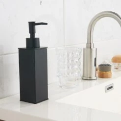 VDN Stainless Zeeppompje - Zeepdispenser - Zeeppompje Vrijstaand - Zwart - Vierkant - RVS -Badkamerartikelen Winkel 1200x1200 717