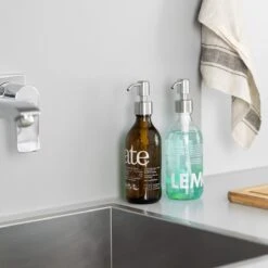 Navaris Roestvrijstalen Zeepdispenserkop Set X2 - Opschroefbare Pompkop Voor Flessen - 22-24 Mm Mondstuk Voor Vloeistof, Lotion - Zilverkleurig 11 Navaris Roestvrijstalen Zeepdispenserkop Set X2 - Opschroefbare Pompkop Voor Flessen - 22-24 Mm Mondstuk Voor Vloeistof, Lotion - Zilverkleurig -Badkamerartikelen Winkel 1200x1200 721