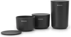 Brabantia ReNew Opbergpotjes - 3-delig - Dark Grey -Badkamerartikelen Winkel 1200x629 1