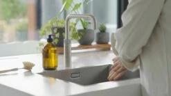 24DOTS Living Zeepdispenser | 500 Ml Bruin Amber Glas | Zeeppompje | Zeeppomp | Met Zwart Pompje -Badkamerartikelen Winkel 1200x670 1