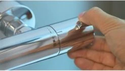 Hansgrohe Crometta S 240 Showerpipe - 1jet - Incl. Thermostaat - Chroom -Badkamerartikelen Winkel 1200x686 3