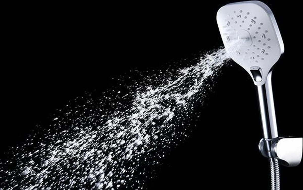 BADO Douchekop Met Slang - Handdouche - Douchekop - Waterbesparend - Doucheslang - Chroom 6 BADO Douchekop Met Slang - Handdouche - Douchekop - Waterbesparend - Doucheslang - Chroom - Afbeelding 6