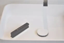 Bearos Baardbar - Zwart - Baardhaar Opruimen - Schoonmaken - Badkamer Accessoire - Baard Accessoire - Opruimen Badkamer - Zelfverzorging Voor Een Man - Hygiëne - Cadeau -Badkamerartikelen Winkel 1200x798 2