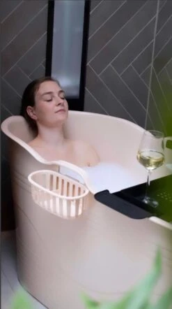 HelloBath® - Bath Bucket - XL - 125 Cm - Brazilian Sand - Zitbad - Ligbad (Verzending In Doos) - Incl. Badplank En Kraantje 23 HelloBath® - Bath Bucket - XL - 125 Cm - Brazilian Sand - Zitbad - Ligbad (Verzending In Doos) - Incl. Badplank En Kraantje -Badkamerartikelen Winkel 671x1200