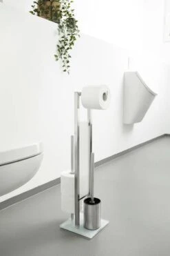 WENKO Toiletbutler Rivalta RVS Mat - Toiletborstel Met Houder, Toiletrolhouder En Reserverolhouder -Badkamerartikelen Winkel 799x1200 5